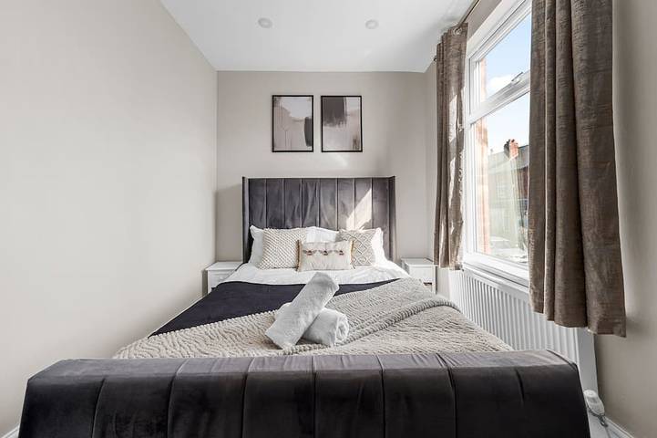 Stunning Bolton Abode – Pool Table & Free Parking in Bolton, Grand Manchester