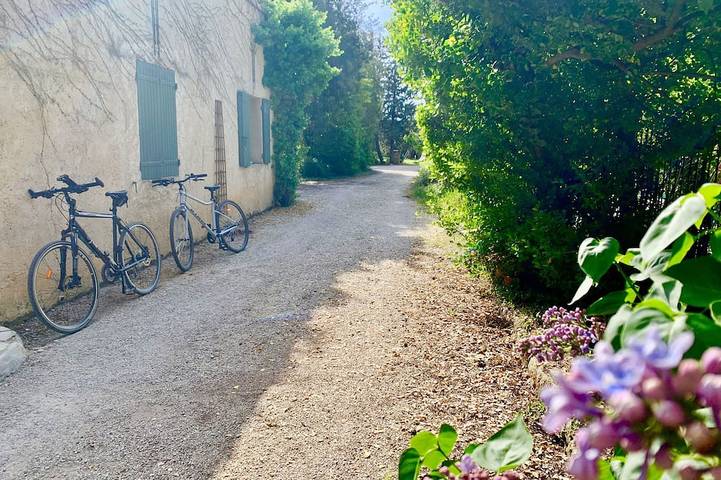 Location de vacances pour 6 personnes, avec jardin et piscine à Carpentras