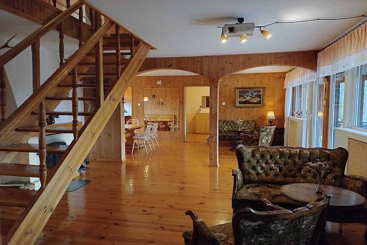 Hälfte eines Ferienhauses, riesiger Garten, Teich in Stężyca, powiat kartuski