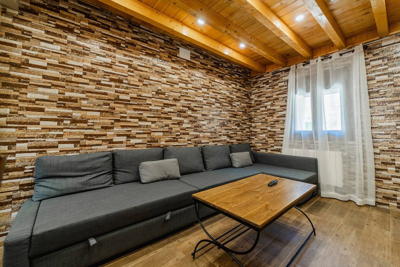 Landhaus 'Nueve Villas' mit privatem Garten und Wlan in Amusco, Palencia Provinz