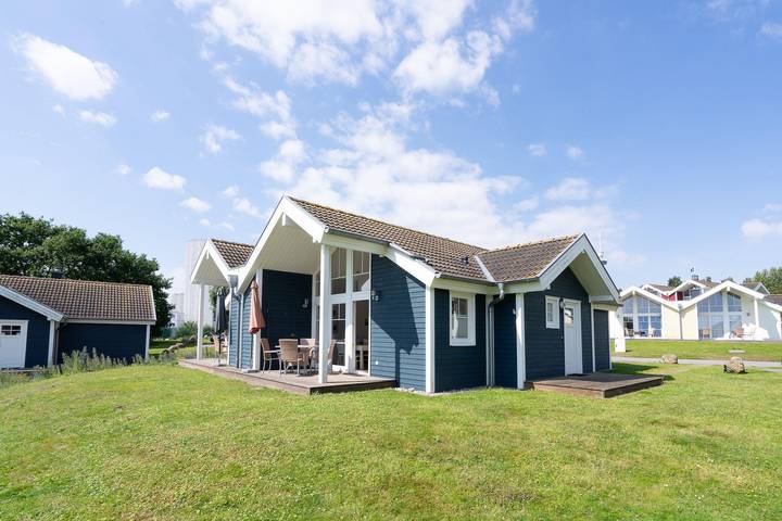 Ferienhaus für 4 Personen, mit Terrasse und Garten sowie Sauna in Sierksdorf