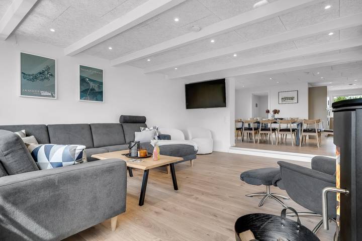 Renovated holiday home with outdoor hot tub and outdoor sauna in Thorup Strand in Thorup Strand, Jammerbugt