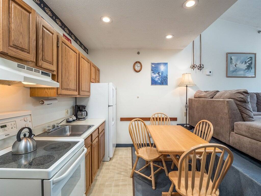 Brookside Ii | 1 Bed, 1 Bath in Newry, Sunday River