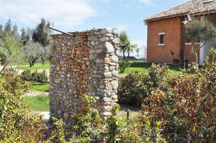 Agriturismo per 3 persone, con Terrazza e Giardino in Provincia di Matera