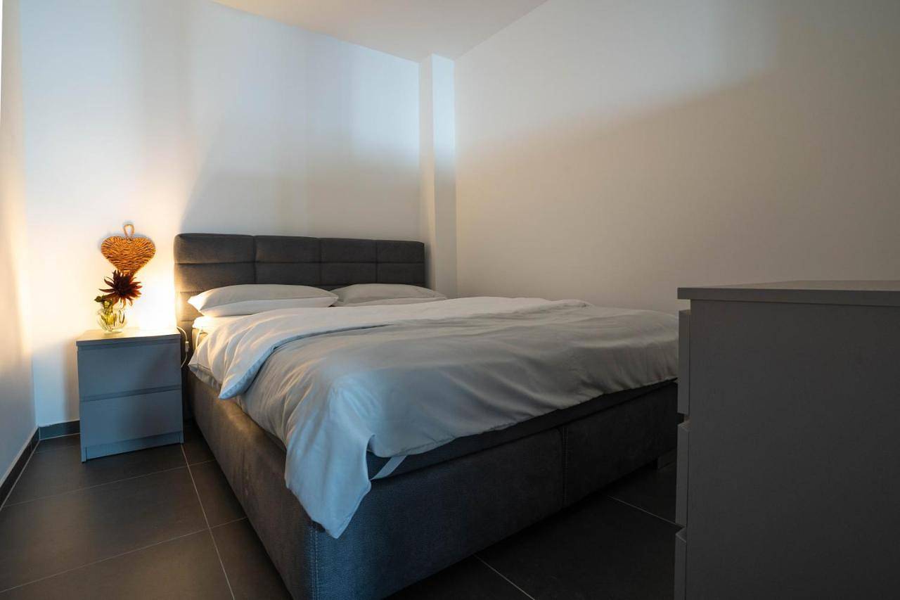 Ganze Wohnung, Modernes Ferienapartment: Komfort & Wohlfühlen in Fuldatal, Hessisches Bergland