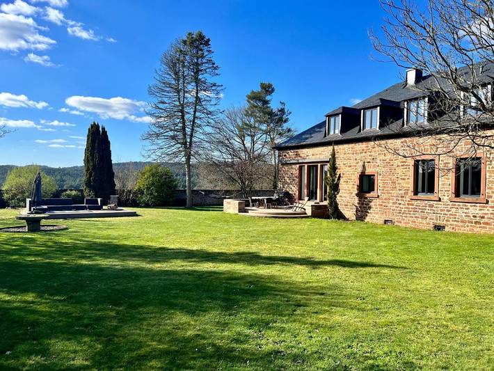 Villa voor 4 personen, with Terras and Tuin as well as Uitzicht aan de Moezel