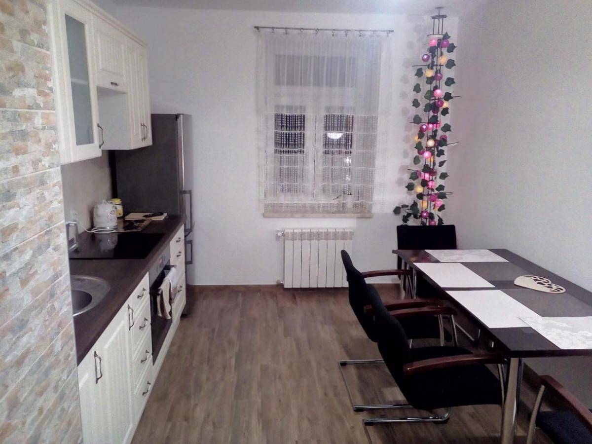 Cały apartament, Nowy Apartament Centrum - faktura Vat in Jezioro Białe
