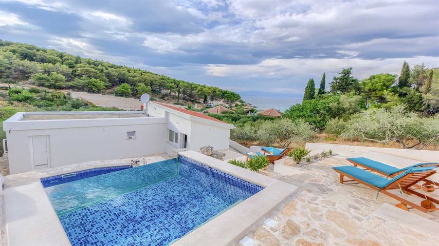 Villa pour 5 personnes, avec piscine à Sutivan - 2