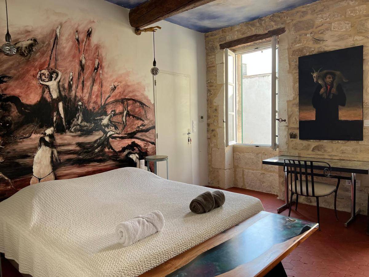 Le Regardeur in Saint-Rémy-de-Provence, Région d'Arles