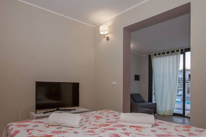 Villa de lujo cerca del mar con piscina privada in Fanusa, Siracusa