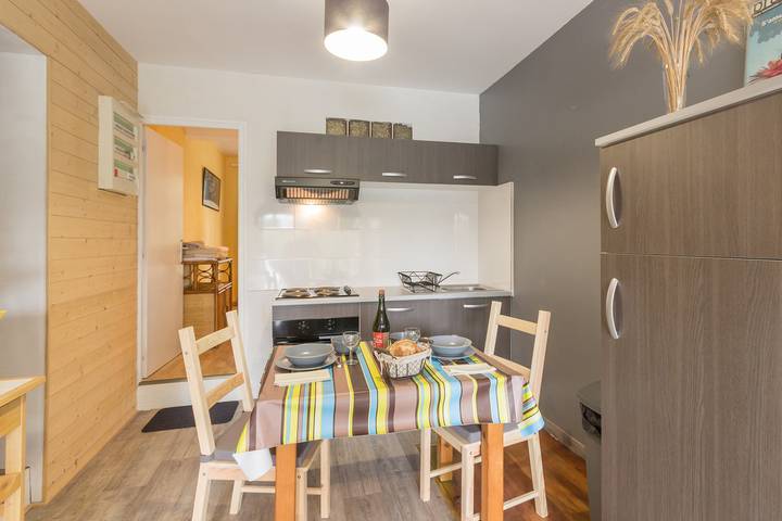 Gîte pour 3 personnes, avec jardin à Marzan - 4