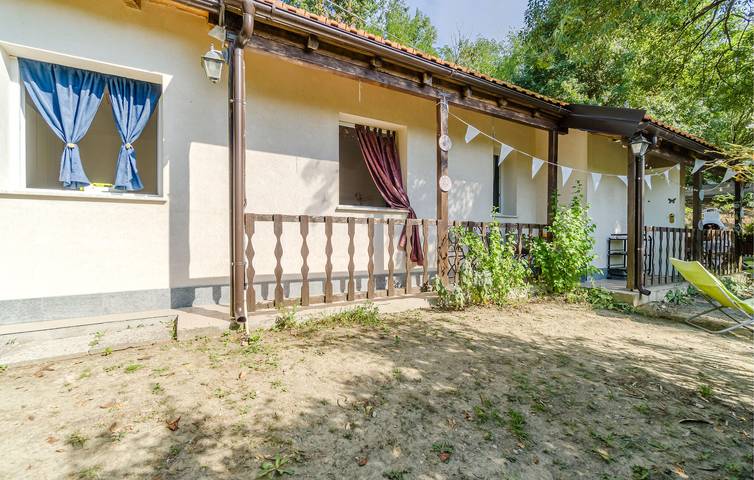 Glamping per 4 persone, con terrazza e giardino, adatto a famiglie con bambini in Liguria