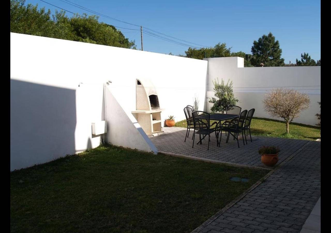 Foz Villa in Foz do Arelho, Leiria distrito