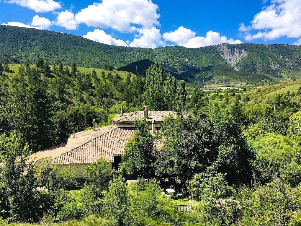 Gîte en Haute-Provence avec piscine in Les Omergues, Région de Forcalquier
