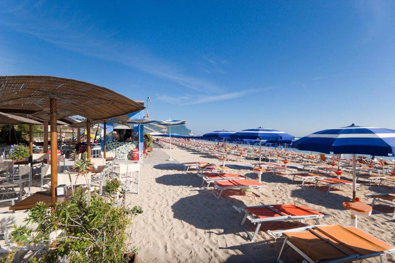 Numanablu Resort Sport Fun Kids 4 stelle in Scossicci, Riviera del Conero