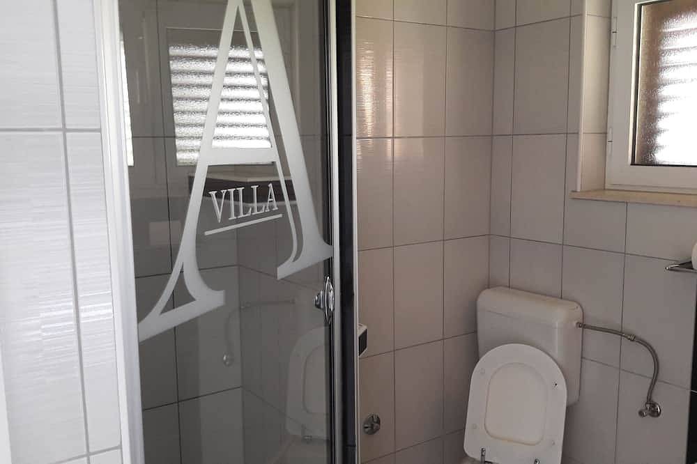 Villa A Deluxe - Beheizter Pool in Okrug Gornji, Ciovo