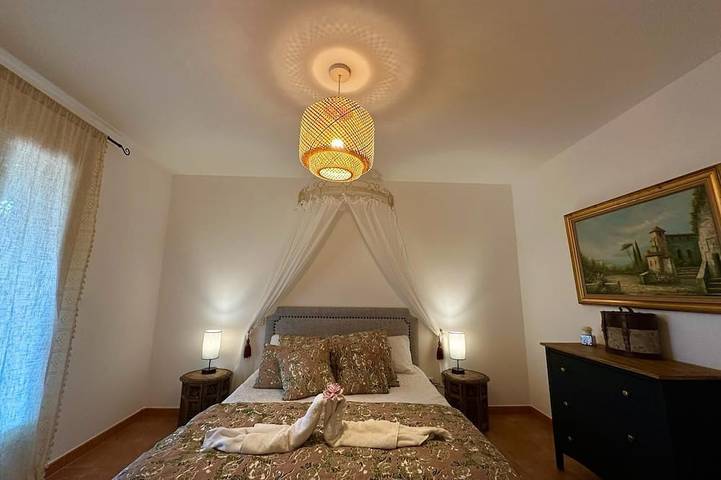 Location de vacances pour 8 personnes, avec jacuzzi ainsi que jardin et terrasse à Sant'Antonino - 3