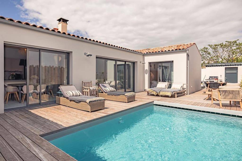 Three-Bedroom Villa in Marsilly, Région de La Rochelle