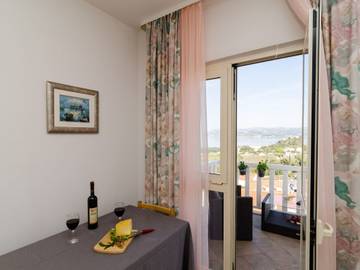 Apartment for 3 People in Cavtat, Općina Konavle, Photo 4