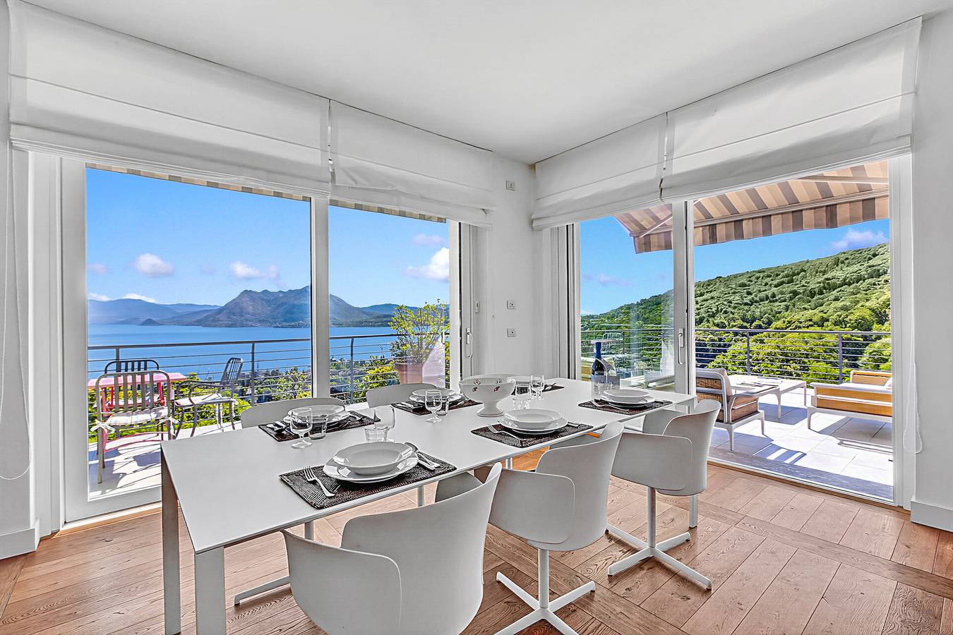 Villa Alessia - 4 bed Villa with Lake Maggiore View in Stresa, Comune di Stresa