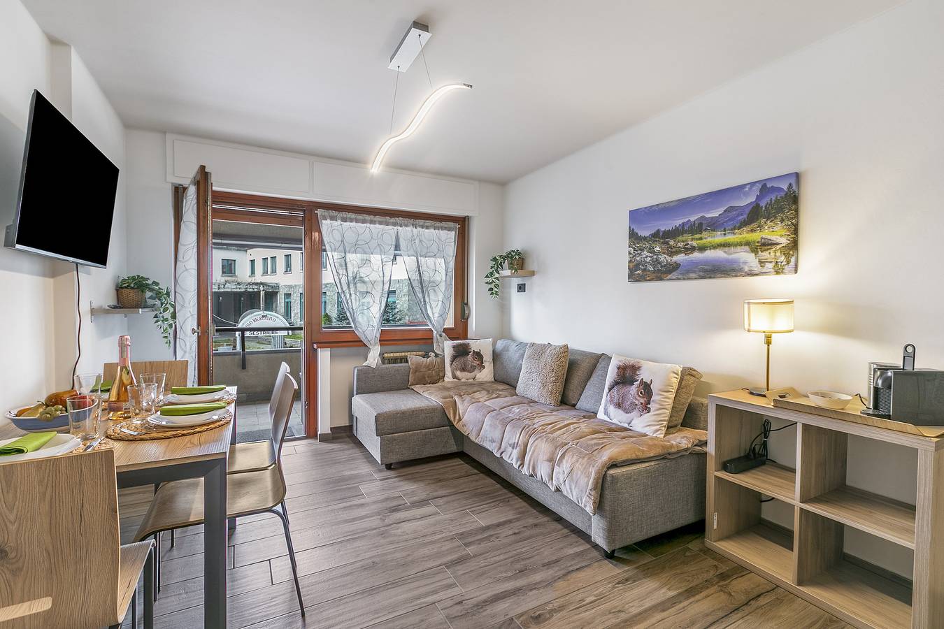 Ganze Wohnung, Prestige Eleven In The Center Of Town in Sestriere, Via Lattea