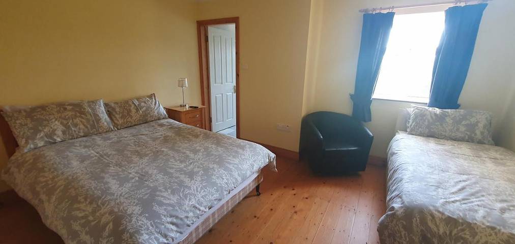 Location de vacances pour 3 personnes, avec jardin ainsi que terrasse et vue à Fermoy - 2