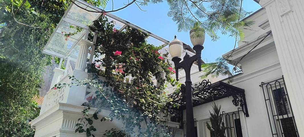 Casas e apartamentos de temporada para 7 pessoas, com jardim e piscina e ainda vista em Urca