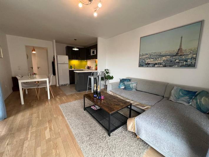 Gîte pour 7 personnes, avec balcon à Malakoff - 4