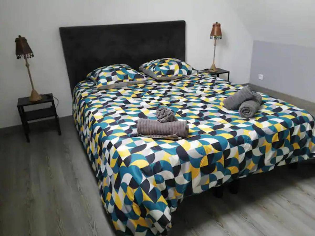 Appartement entier, One-Bedroom Apartment in Bazicourt, Oise