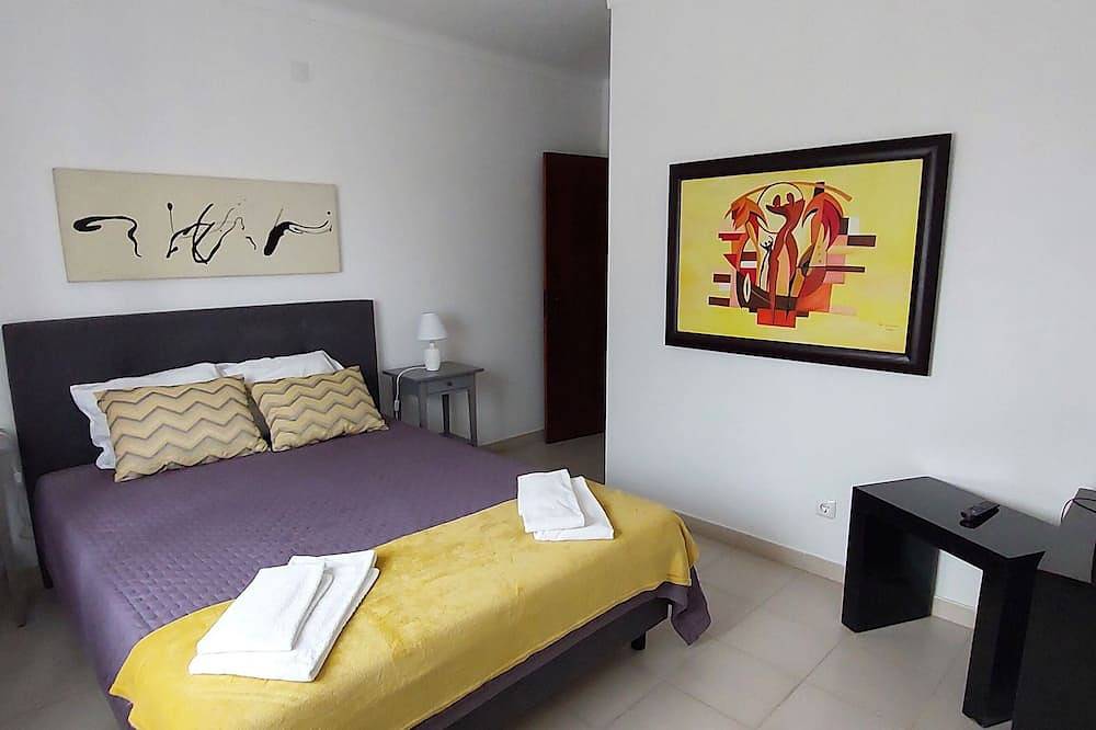 Geheel appartement, Apartamento Delfino T2 1 in Praia do Farol, Vila Nova de Milfontes