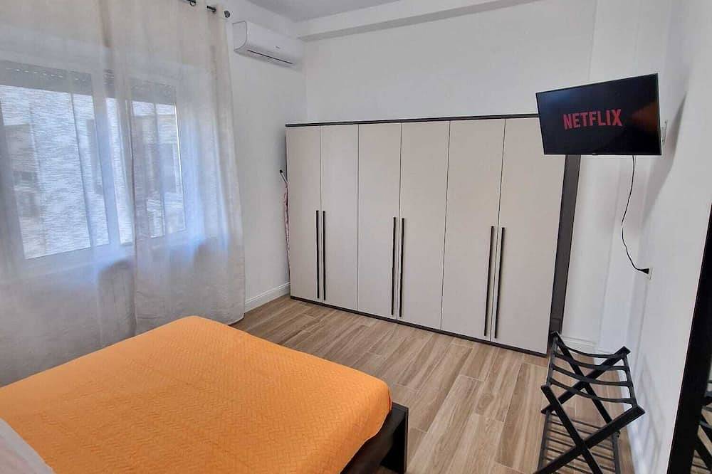 Apartamento entero, Aura Station Ciampino (Rome, Fs Ciampino Station, Airport) in Ciampino, Castelli Romani
