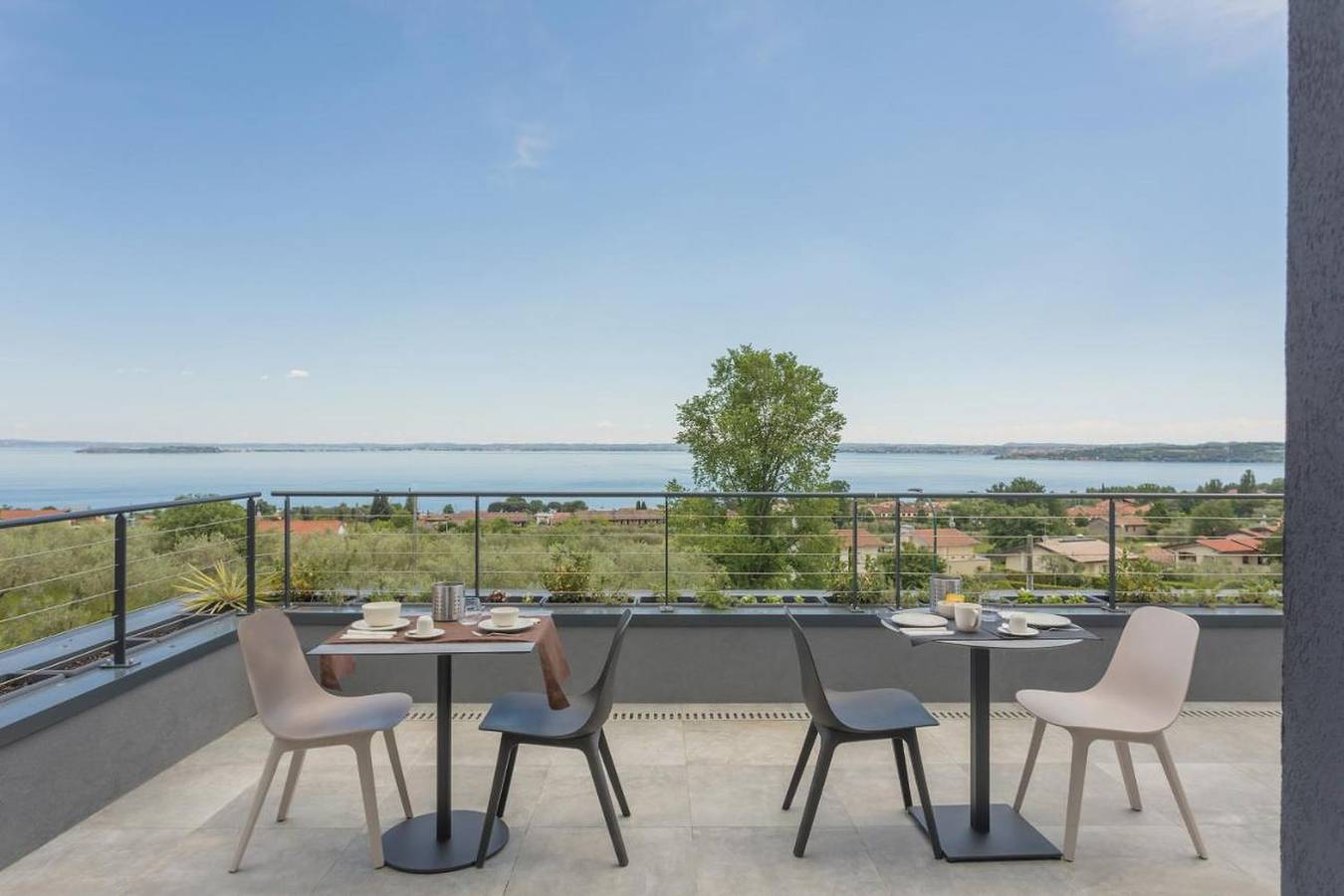 Insula Felix - Deluxe Double or Twin Room in Moniga del Garda, Garda Mountains