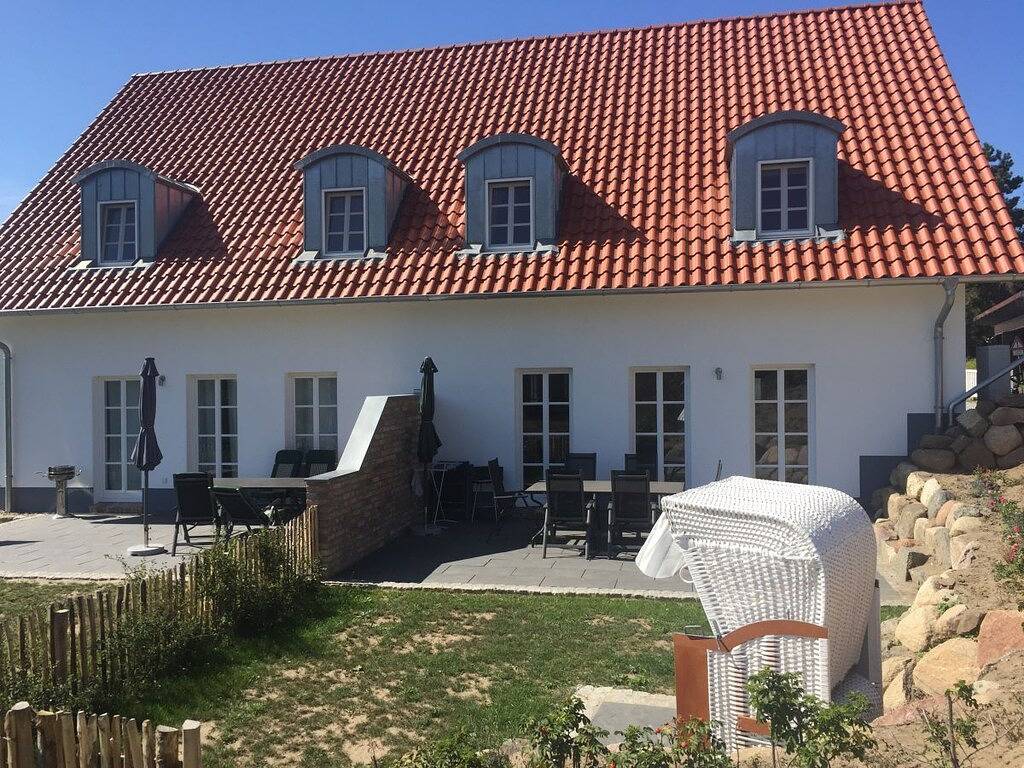 Hütte in Vilmnitz mit Schwimmbecken in Vilmnitz, Putbus