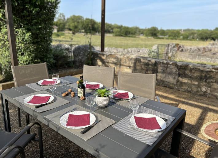 Gîte pour 6 personnes, avec terrasse et jardin, animaux acceptés dans Parc Naturel Régional des Causses du Quercy - 4