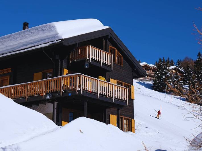 Ferienhaus für 8 Personen, mit Balkon und Terrasse sowie Sauna und Ausblick
