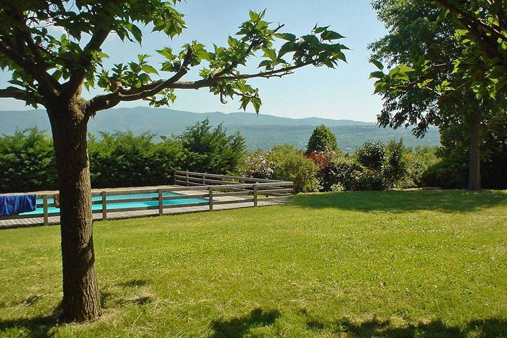Location de vacances pour 10 personnes, avec terrasse et jardin à Saignon - 2