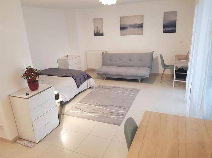 Appartement de vacances pour 4 personnes, avec Balcon et Jacuzzi ainsi que Terrasse et Jardin