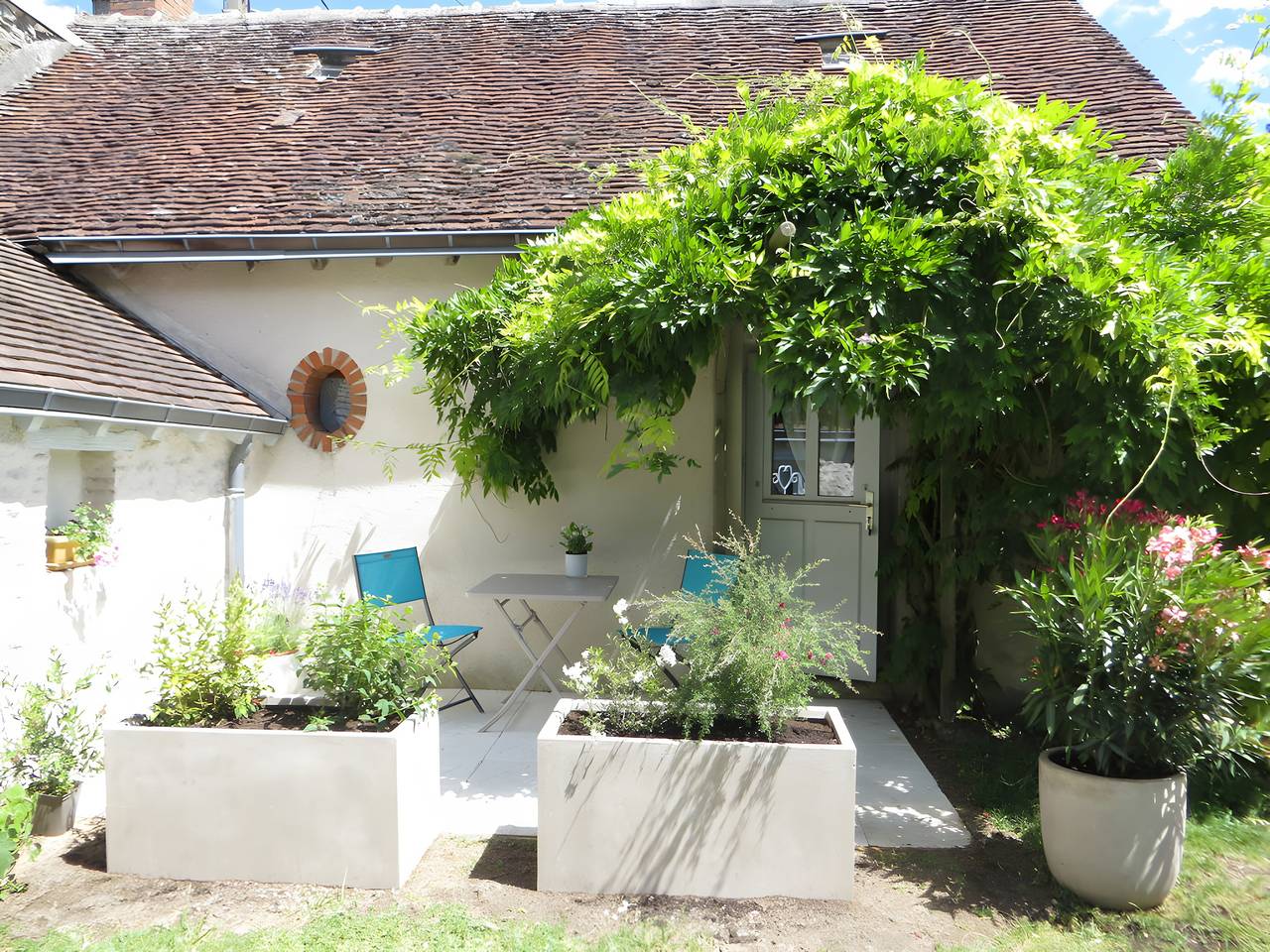 Maison de vacances 'La Petite Maison' avec terrasse privée et Wi-Fi in Mardié, Vallée de la Loire