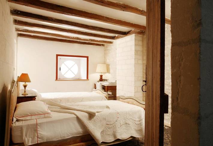 Chambre d’hôte pour 2 personnes, avec jardin, adapté aux familles à Saintes - 2