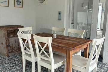 Location de vacances pour 6 personnes, avec balcon et jardin dans Plage des Chardons