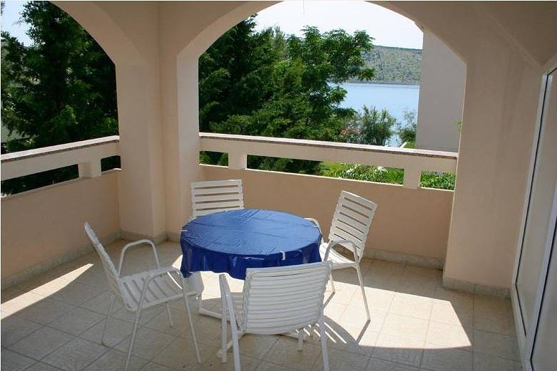 Ganze Wohnung, Ferienwohnung in Stara Novalja mit Meerblick, Loggia, Klimaanlage, W-Lan (133-1) in Stara Novalja, Pag