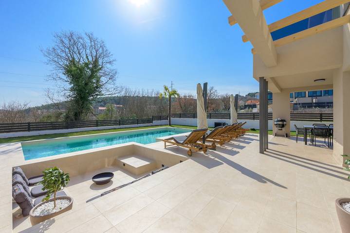 Villa für 8 Personen, mit Garten und Pool sowie Balkon und Sauna in Rovinj - 4