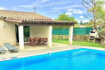 Villa pour 8 personnes, avec jardin, animaux acceptés à Carcassonne