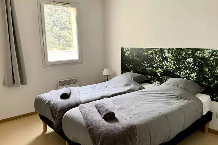 Gîte pour 5 personnes, avec balcon et piscine à Avène - 2