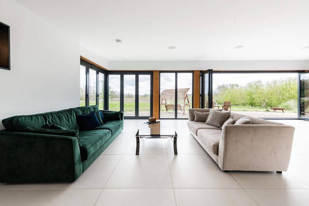 Host & Stay | Willow Barn in Haddiscoe, The Broads