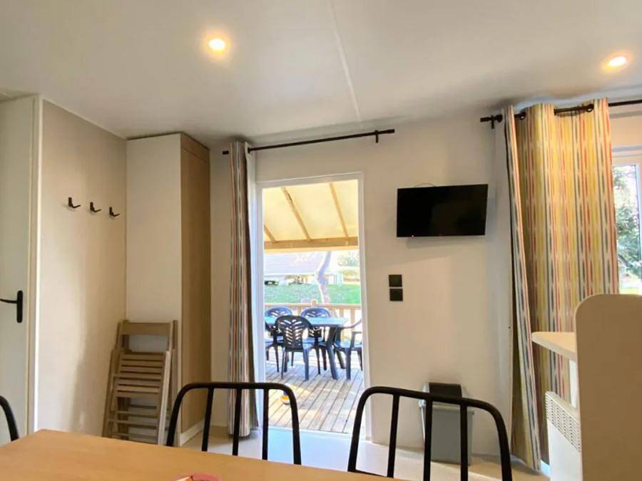 Camping Tikayan Les Cigales - Mobile home 8 persons - Texas Standard in Le Muy, Mediterranean Coast (France)