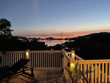 Villa für 12 Personen, mit Ausblick und Terrasse in Ålesund