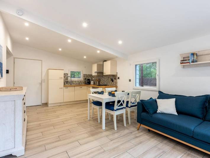 Chalet pour 4 personnes, avec terrasse et jardin