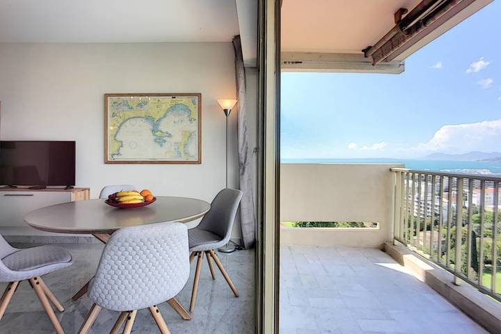 Ferienwohnung für 4 Personen, mit Balkon und Terrasse sowie Kinderpool und Pool in Juan-les-Pins - 3