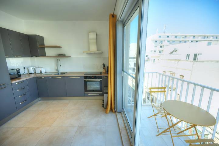 Gîte pour 6 personnes, avec balcon dans Gzira - 4